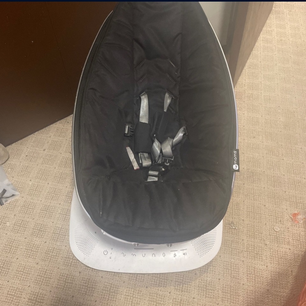 It’s an mommy swing only been used once my baby is too big for him